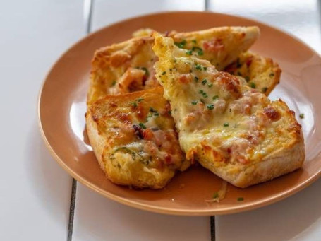 Pane All'aglio E Pancetta