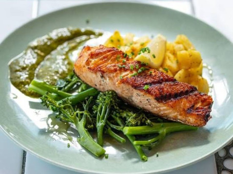 Grilled Salmon (Mg)