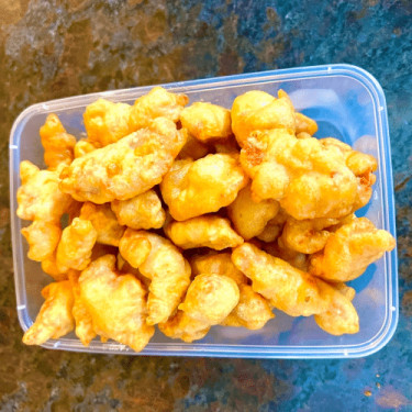 Knuspriges Schweinefleisch Mit Sauce Tartar