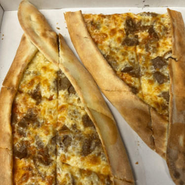 Pide Con Carne De Kebab