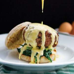 Sandwich Au Poulet Pané Et Épinards