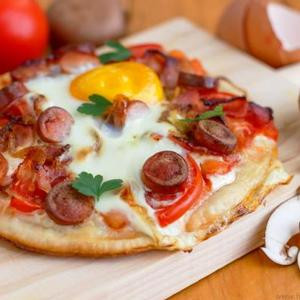 Pizza Frankfurt, Familier