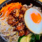 Bibimbap Au Poulet Épicé
