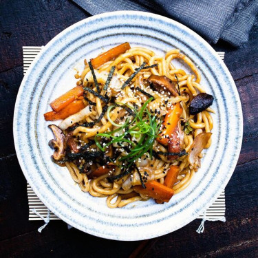 Noodles Saltati Con Verdure