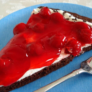 Black Forest Brownie Pizza Full (10124Kj)