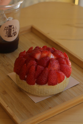 Ciambella Con Marmellata Di Fragole Krispy Kreme