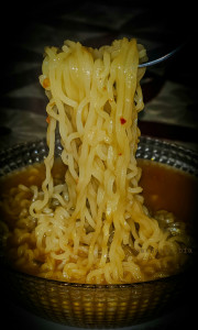 Ichiban Noodles Piccanti Di Manzo Sichuan 200 G