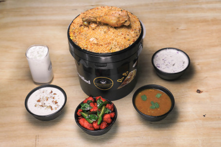 Large Chicken Bucket Biryani Combo (Serves 8) (4 Kg Net Wt)