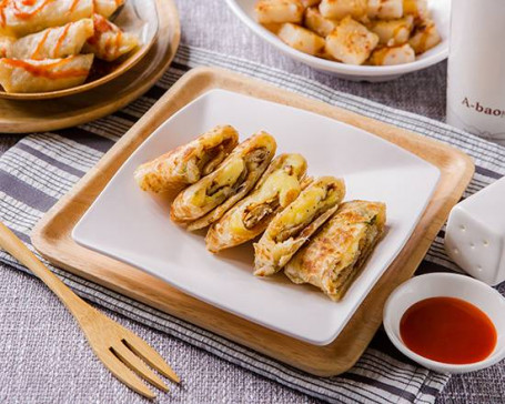 爆餡拔絲特酥蛋餅