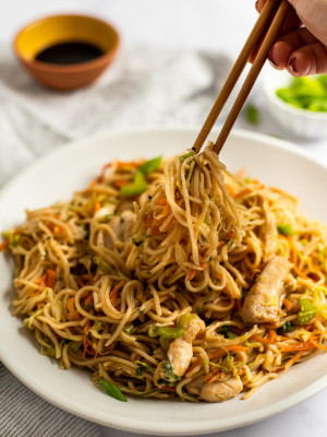 Chow Mein Au Poulet