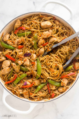 Chow Mein Au Poulet