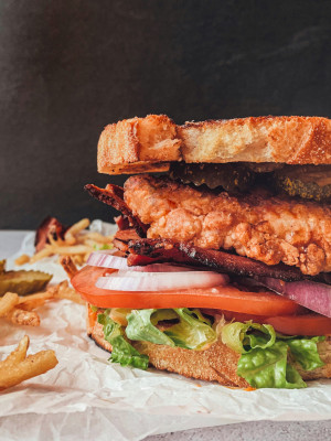 Crispy Chicken Blt