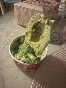 Guacamole Grande Con Patatine Grandi