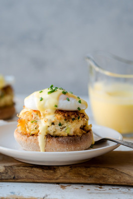 Crab Cake Benedict