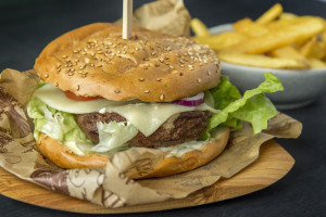 Cheeseburger Com Bacon E Abacate
