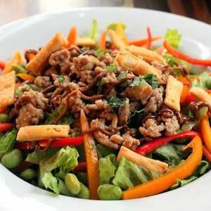 Pollo Tailandese Alle Arachidi