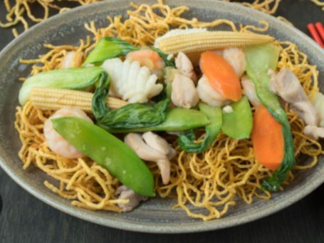 Seafood Chow Mein