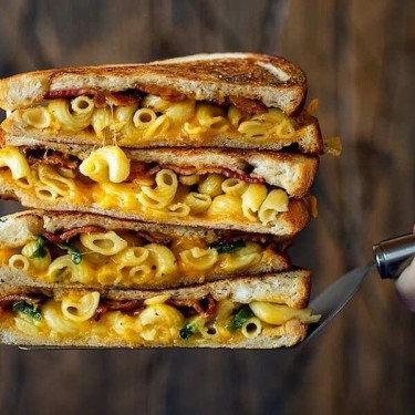 Sándwich De Macarrones Con Queso A La Parrilla Para Niños
