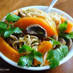 Vegetariska Svampenudlar