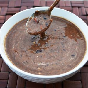 Sopa De Frijoles Negros